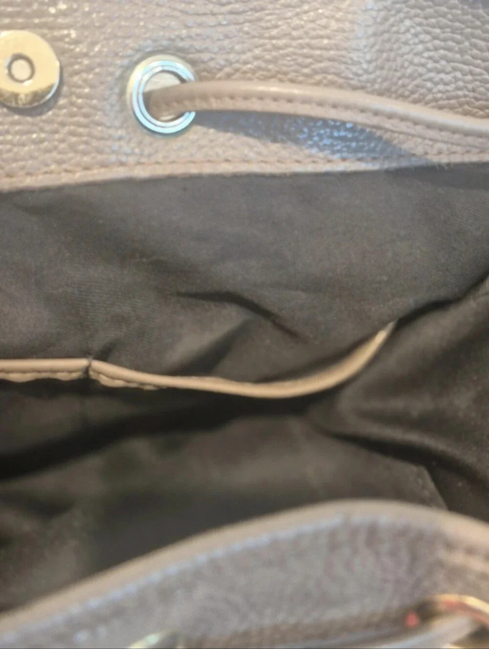 Liz Claiborne Italian Leather Tote Shoulder Bag Taupe Carryall.